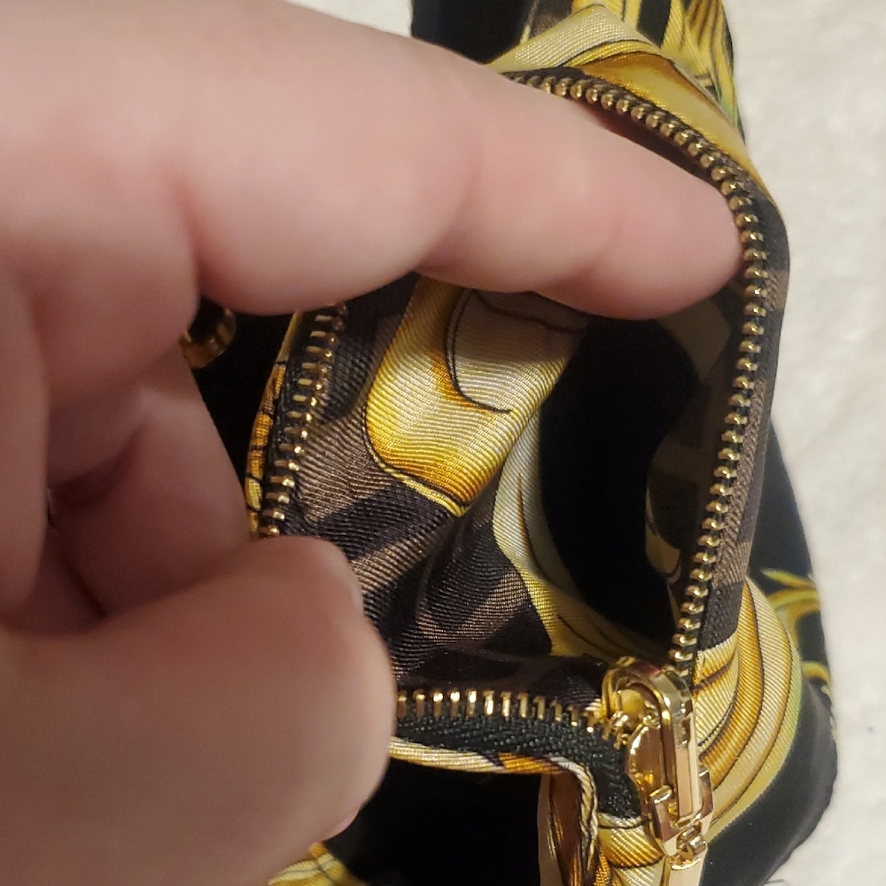 FENDACE Fendi x Versace Silk Cap Hat - Picture 13 of 17